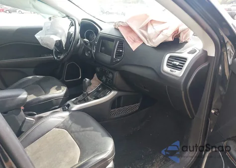 2020 Jeep Compass Latitude 4X4 из США, поврежденный, VIN 3C4NJDBB5LT157152